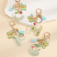 Nouveau design simple porte-clés photo numérique initial lettre fleur alphabet résine pompon papillon cristal durable sérigraphie