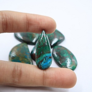 Azurite naturelle de qualité AAA+ en cabochon, formes variées, pierres précieuses vertes étonnantes pour la fabrication de bijoux, au gramme - Product Image 1