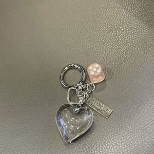 Porte-clés mousqueton en métal écologique avec grand cœur rouge perlé, design de niche, pendentif haut de gamme pour voiture et sac, accessoires tendance - Product Image 4
