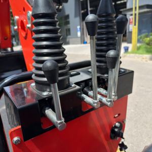 Hoge Kwaliteit <span class=keywords><strong>Mini</strong></span> Graafmachine Uit Fabriek Micro Hydraulische Crawler Digger Met Motor En Pomp Kern Componenten Handel Uit China - Product Image 5