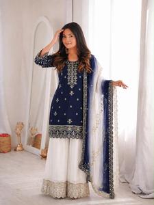 Ensemble traditionnel trois pièces en soie naturelle de qualité supérieure, brodé, avec pantalon palazzo richement orné de sequins et dupatta assorti - Product Image 4