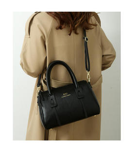 2025 New large-capacity Women's Bags Retro Women's Tote Bags Luxury Fashion Designer Ladies Handbags Crossbody Bag School Bag - Product Image 3