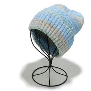 2025 automne/hiver mode hommes et femmes chaud couvrant les oreilles chapeau tricoté avec cravate-teinture dégradé couleur sans bord plat <span class=keywords><strong>bonnet</strong></span> chapeau - Product Image 1