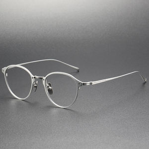 Montatura per Occhiali Medici in Titanio, Modello Asiatico, per Condizioni Estreme, Design Minimalista - Product Image 1