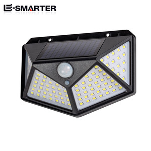 Lámpara LED Solar para Exteriores de Alto Lumen con Control Remoto, Ahorro de Energía, Integrada para Jardín, Impermeable, Todo en Uno - Product Image 4