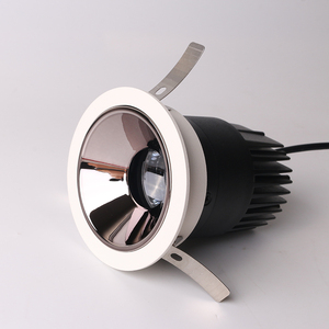 Système de contrôle d'éclairage sans fil contrôlé par application avec construction en aluminium moulé sous pression - Product Image 6