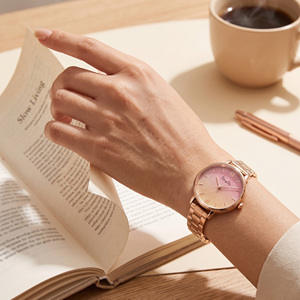 <span class=keywords><strong>Montre</strong></span> à <span class=keywords><strong>quartz</strong></span> pour <span class=keywords><strong>femme</strong></span>, boîtier en or rose, cadran rose scintillant, bracelet en acier inoxydable, chiffres romains, dégradé, <span class=keywords><strong>montre</strong></span>-bracelet élégante et fine - Product Image 2