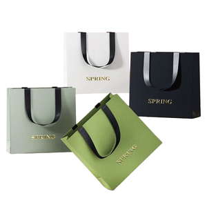 Bolsas de Papel de Regalo Personalizadas de Lujo Color Verde Oliva con Logotipo Impreso Personalizado, Diseño 2026, para Ropa y Zapatos - Product Image 5