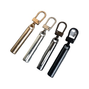 Excellente vente : Capuche amovible rayée à double face avec tirettes de <span class=keywords><strong>fermeture</strong></span> <span class=keywords><strong>éclair</strong></span> personnalisées en métal pour veste - Product Image 1