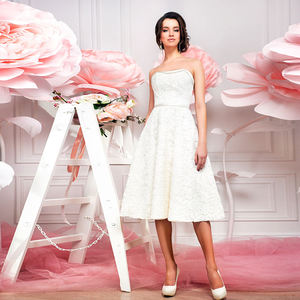 Vestidos <span class=keywords><strong>De</strong></span> Novia cortos hechos a medida, longitud hasta la rodilla <span class=keywords><strong>De</strong></span> encaje, Vestido <span class=keywords><strong>De</strong></span> Novia Corto sin tirantes con cuello - Product Image 1