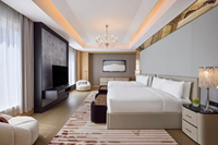 Ensemble complet de meubles de chambre à coucher de luxe sur mesure pour hôtel étoilé, villa, salon, suite avec lit king-size, 2 tiroirs de rangement, en bois d'hévéa massif