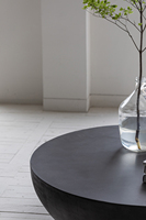 Mobilier moderne naturel pour salon table basse ronde en béton noir nordique en pierre tables basses
