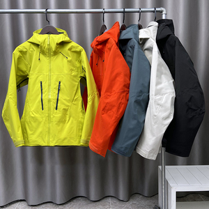 Giacca da <span class=keywords><strong>uomo</strong></span> leggera da esterno personalizzata da <span class=keywords><strong>uomo</strong></span> leggera invernale impermeabile antivento con colletto con chiusura a cerniera per sport sulla neve - Product Image 1