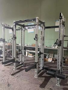 Precio de Fábrica: Rack de Potencia Todo en Uno con Entrenador Funcional de Doble Montaje Lateral, Equipo de Gimnasio Multiestación de Alta Resistencia para Entrenamiento de Fuerza - Product Image 4