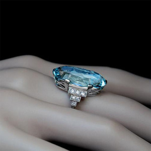 Anello Grande Ovale Blu Elegante da Donna - Product Image 3