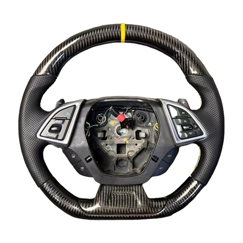 Carbone + cuir + point jaune + bande jaune + pas de boutons