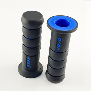 Poignées de guidon de moto Koso, caoutchouc bicolore bleu noir avec logo pour accessoires de vélo et de scooter - Product Image 3