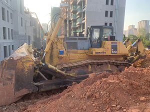 Excavadora de orugas de segunda mano KOMATSU D475A, Tractor KOMATSU D155 275A 375 al mejor precio, menos horas a la venta - Product Image 2