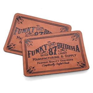 Etiquetas de Cuero Personalizadas para Ropa, Etiquetas de Marca, Parches de Cuero con Logotipo en Relieve/Metal, Etiquetas de Cuero PU para Zapatos y Prendas - Product Image 1