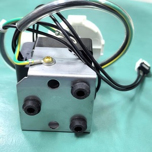 Bomba de Condensado YKB-12-2-3D27 102073 Eléctrica de Metal para Drenaje de Aire Acondicionado - Product Image 1