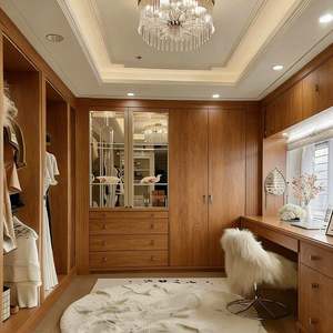 BALOM Personnalisation complète de la maison, chambre principale, dressing moderne de luxe avec armoires en verre et rangement ouvert - Product Image 5