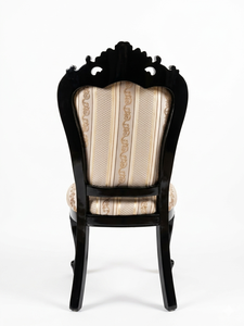 Sedia da Pranzo Tradizionale Europea Elegante in Legno Massello Laccato Nero e Dorato a Mano, con Intagli e Imbottitura, Arredamento per Sala da Pranzo - Product Image 2