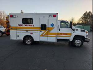 Véhicules d'urgence et <span class=keywords><strong>ambulances</strong></span> Braun GMC - Product Image 3