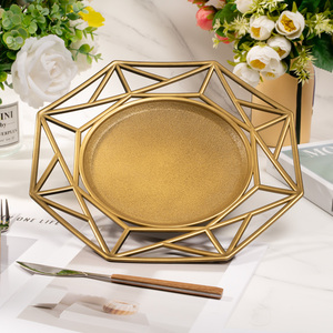 <span class=keywords><strong>Assiette</strong></span> de présentation géométrique dorée de 13 pouces, octogonale <span class=keywords><strong>creuse</strong></span> moderne, pour la décoration de table de mariage et de fête - Product Image 1