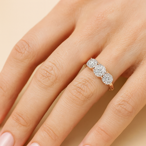 Bague en or rose sertie de diamants, élégante et tendance, bijoux à l'éclat doux pour femmes, idéale pour un mariage, une fiançaille, un cadeau ou un usage quotidien - Product Image 5