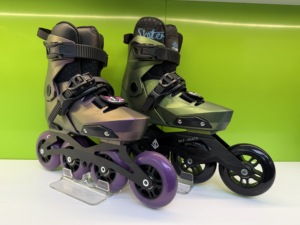<span class=keywords><strong>Patines</strong></span> en Línea <span class=keywords><strong>Profesionales</strong></span> <span class=keywords><strong>de</strong></span> Alta Calidad para Exteriores con Rodamientos ABEC-7, <span class=keywords><strong>Ruedas</strong></span> <span class=keywords><strong>de</strong></span> PU Ajustables, Intercambiables <span class=keywords><strong>de</strong></span> Tres y Cuatro <span class=keywords><strong>Ruedas</strong></span> - Product Image 4