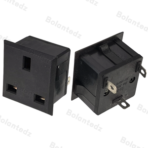 Prise de courant britannique 13A250V entrée 3 broches Type G <span class=keywords><strong>Angleterre</strong></span> Module de prise industrielle noir CE prise d'entrée AC à encliqueter - Product Image 1