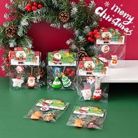 Coffret Cadeau de Noël Surprise 3 Pièces Assortiment Aléatoire Incluant Jouet, Broche, Porte-clés, Idéal pour Chaussette de Noël et Cadeau de Fête
