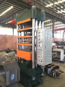 Presse hydraulique pour le durcissement du caoutchouc 25t 50t, machine à fabriquer des sandales en caoutchouc à deux couches, fabricant - Product Image 5