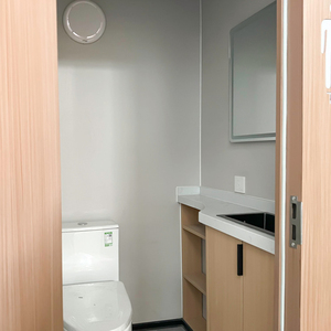 Toilettes portables en structure acier avec douche, faciles à déplacer, salle de bain mobile extérieure, design durable et écologique - Product Image 4
