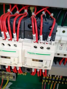 Landwirtschaftliches Großflächen-Bewässerungssystem (1-150 <span class=keywords><strong>ha</strong></span> / 10-500 Acres) mit tragbarem, motorisiertem Metall-Zentralpivot und Fernüberwachung - Product Image 4