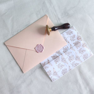De lujo de oro translúcido vitela papel de regalo de papel de hoja de oro letras tarjeta de invitación de boda con sobre y sello de cera - Product Image 3