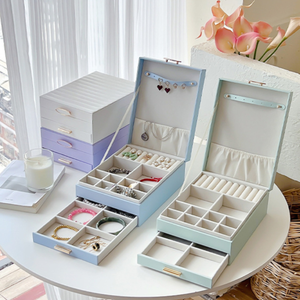 Caja de Joyería de Piel Sintética a Rayas de Alta Gama, Estuche de Almacenamiento Multifuncional de Doble Capa con Cajones para Collares, Anillos, Pendientes y Pulseras - Product Image 1