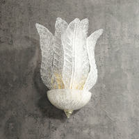 Applique murale classique en verre texturé en forme de feuille de tulipe pour la maison, la chambre, la galerie, ou comme lampe d'ambiance murale