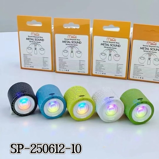 Colorful Crack LED Mini Bluetooth Speaker with Lanyard Metal Sound Portable Wireless Speaker