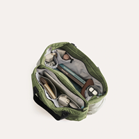 Sac fourre-tout matelassé vert avec poignées en sangle, deux poches avant, sac à bandoulière léger, logo personnalisé, fabricant OEM ODM