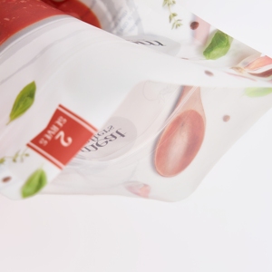 Op maat gemaakte transparante staande zakjes |   Voedselveilige, lekvrije verpakkingen voor vloeistoffen zoals sap, melk & water - Product Image 6