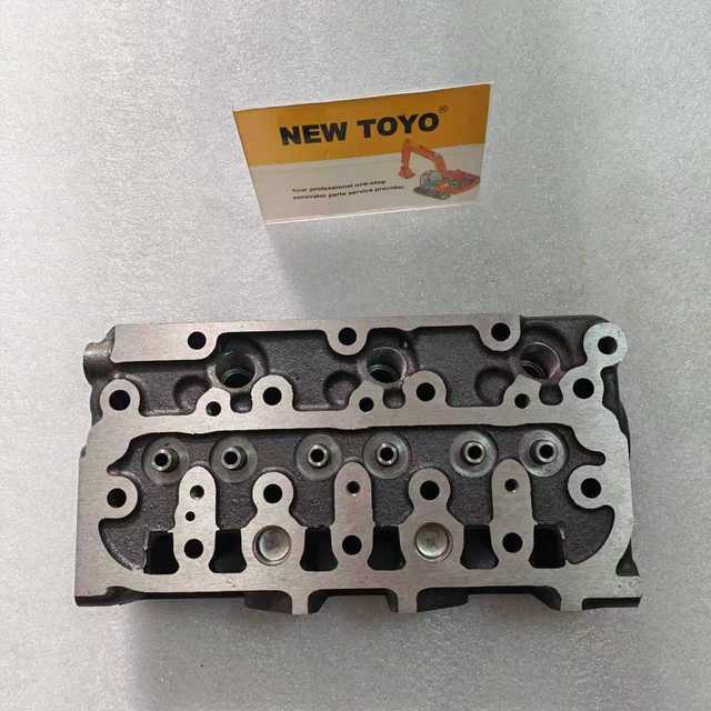 Tractor Diesel Engine Spare Parts D722 Cylinder Head 16873-03042 1687303042 for Kubota D722