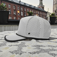 Casquette de baseball personnalisée pour homme, style vintage 5 panneaux, en maille perforée découpée au laser, tendance pour les activités décontractées en extérieur