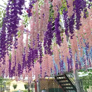 Venda por atacado de videiras de seda suspensas flores de glicínias artificiais para decoração de paredes em arco para casa de casamento