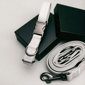Collares de lujo personalizados para mascotas, correas de cuero genuino, lisa, de imitación, vegana, collar de piel auténtica para perro y conjunto de correa - Product Image 1