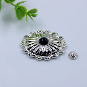 Bán Buôn Hình Dạng Hình Bầu Dục Hợp Kim Bạc Kim Loại Conchos Vít Trở Lại Trang Trí Màu Ngọc Lam Concho Đồng Xu Nút Cho Da Vành Đai Ví - Product Image 6