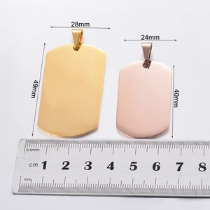 Pendentif rectangulaire vierge en acier inoxydable pour carte d'identité de chien, 7 couleurs, accessoires de bijoux gravables pour l'identification DIY, vente en gros - Product Image 4