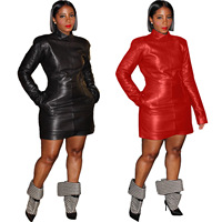 Großhandel Damenkleidung Herbst Einfarbiges PU-Leder Langarm-Kleid mit Taschen und Reißverschluss für Damen
