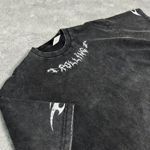 T-shirt noir respirant en coton 250g, effet délavé vintage, portrait de rappeur, logo personnalisé, minimum 30 pièces - Product Image 2