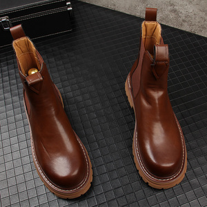 Bottes <span class=keywords><strong>Chelsea</strong></span> pour hommes en cuir véritable, bout rond, semelle épaisse, bottes courtes, semelle extérieure en caoutchouc, fermeture à enfiler, style simple, automne - Product Image 1